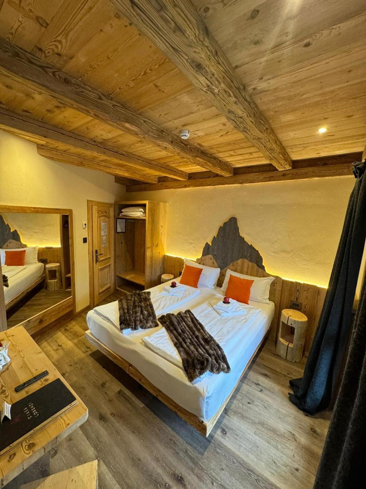 Hotel Ciasa Lorenzi Cortina dʼAmpezzo Zewnętrze zdjęcie