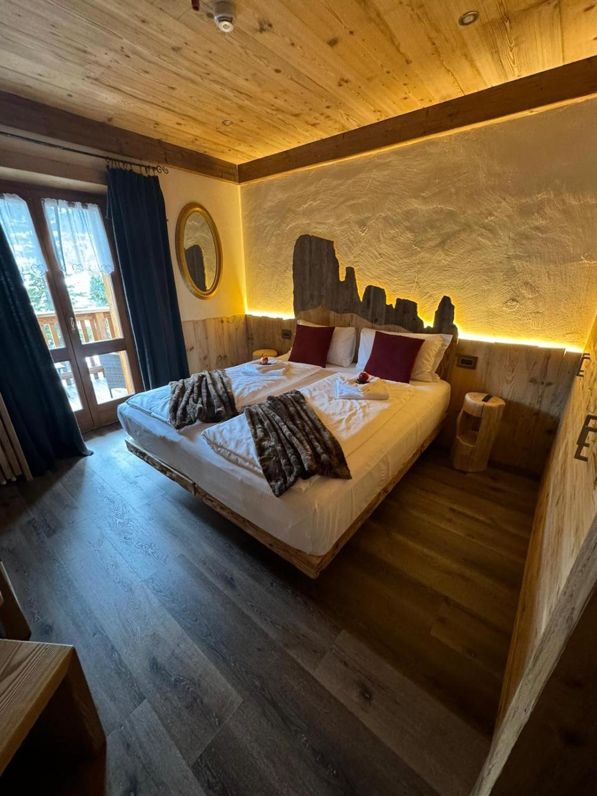 Hotel Ciasa Lorenzi Cortina dʼAmpezzo Zewnętrze zdjęcie